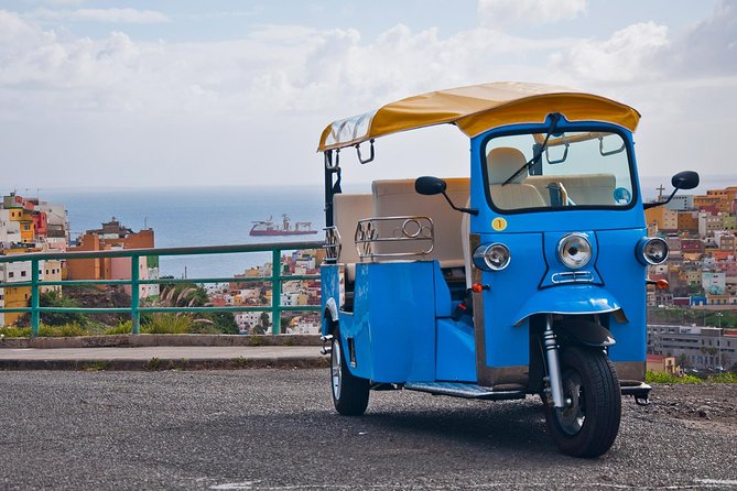Tuk-Tuk Neighbourhoods Tour around Las Palmas de Gran Canaria - Meeting at Plaza de Canarias: Getting There Without Losing Time